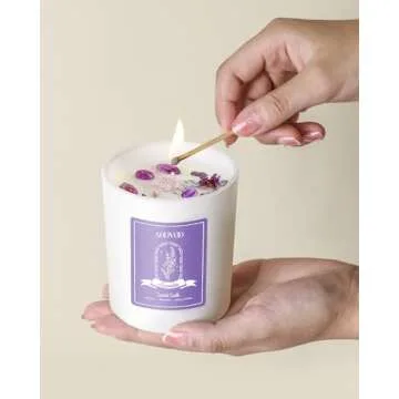 AOOVOO Lavender Scented Candles for Women - Aromatherapy Candle with Crystals Inside, 10oz Soy Candles for Home Scented, Valentines Day Birthday Gifts Candle for Women Mom