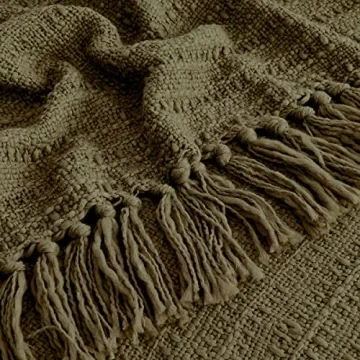 Cozy Olive Green Chunky Knit Throw Blanket with Tassels