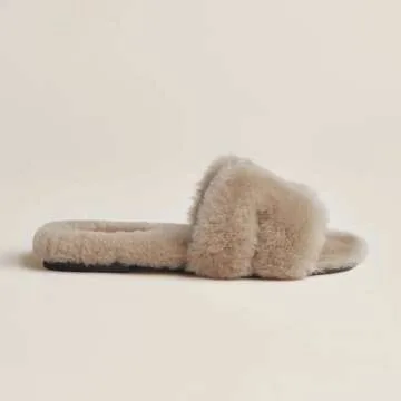DOBOLIN Women's Slippers Fuzzy House Slippers Indoor and Outdoor House Shoes Comfy Faux Fur Open Toe Slippers Beige Size 11