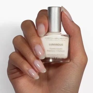 Luminous Nail Brightening Treatment for Damaged Nails