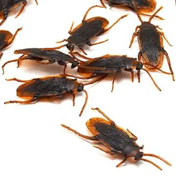 GUDVES Fake Roaches - 10 Realistic Prank Cockroach Toys