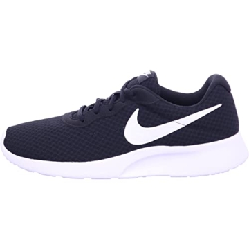 Nike Tanjun Men's Sneakers for Ultimate Style and Comfort