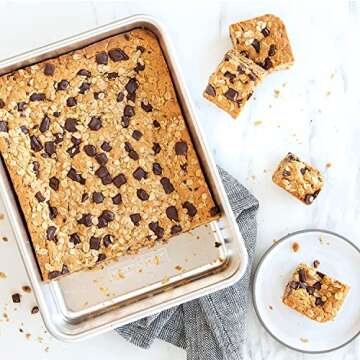 Nordic Ware Natural Aluminum Commercial Cake Pan with Lid, Rectangle Pan with Lid Silver, 9 x 13