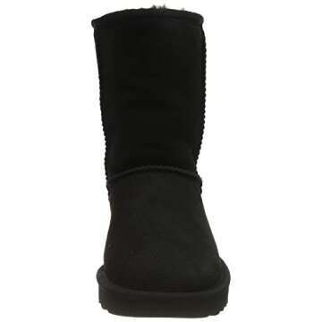 UGG Women's Classic Short II Boot - Cozy Sheepskin Design for Winter