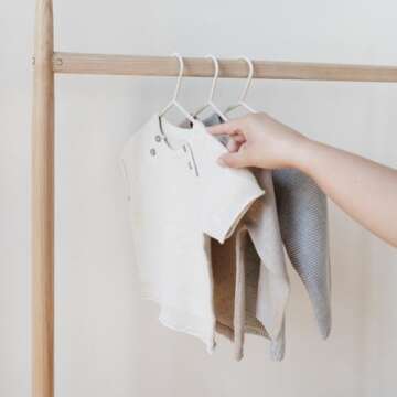 3 Sprouts Wheat Straw Plastic Hangers - 30-Pack Eco-Conscious Toddler Hangers for Child & Baby Clothes, Coats - Kid Closet Hangers Ideal for Small Girls, Boys, Children & Kids - Speckled Cream