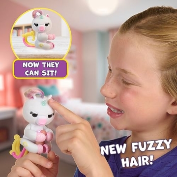 Fingerlings Interactive Unicorn with 70+ Reactions