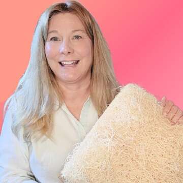 Fresh Eggs Daily Natural Aspen Chicken Nesting Pads for Laying Hens Large 13 x 13 (6 Pack) Plus 2oz. Sample of Coop Confetti Nesting Herbs