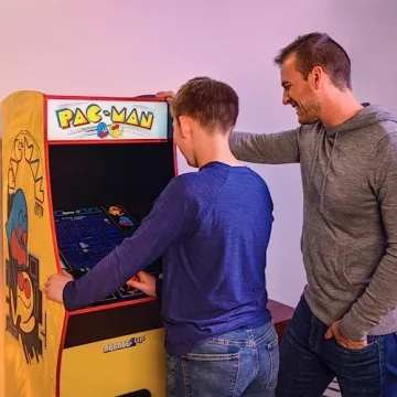 Arcade1Up PAC-Man Deluxe Arcade Machine - 14 Games - Home Fun