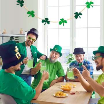 AKEROCK St Patricks Day Garland, Felt Shamrock Banner with Wooden Beads for St Patricks Day Decor, St Patricks Day Decorations for The Home, Saint Patricks Day Decorations