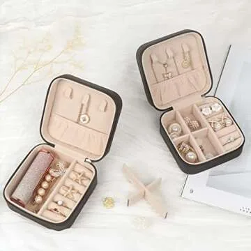MFXIP Travel Jewelry Case Small Jewelry Box Jewelry Organizer Storage Case Portable PU Leather Mini Jewelry Travel Case for Girls Womens Earring, Necklace, Rings,Bracelets