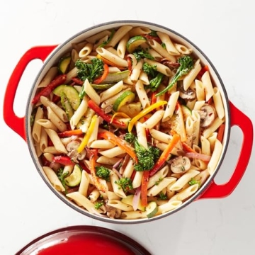 Amazon Basics 6-Quart Enamel Cast Iron Dutch Oven for All