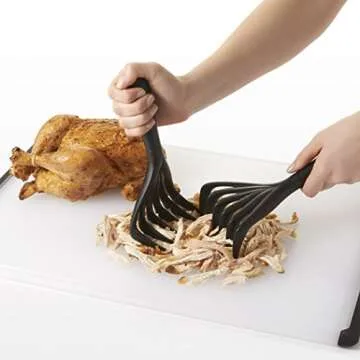Efficient Meat Shredding Claws for BBQ Lovers