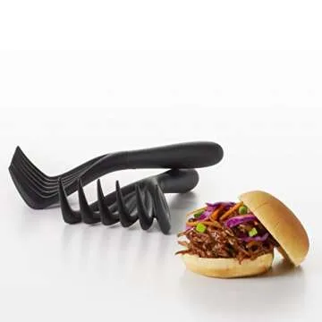 Efficient Meat Shredding Claws for BBQ Lovers