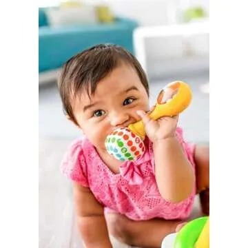 Fisher-Price Newborn Toys Rattle ‘n Rock Maracas, 2 Soft Musical Instruments for Developmental Play Babies Ages 3+ Months, Green & Yellow