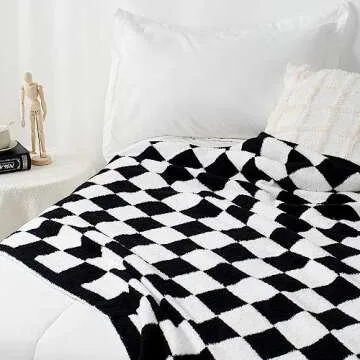 Carriediosa Checkered 50" x 60" Soft Throw Blanket