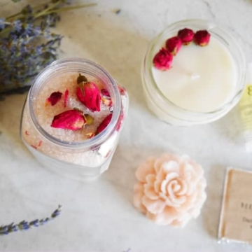 Happy Birthday Gift Set - Natural Spa Basket for Women