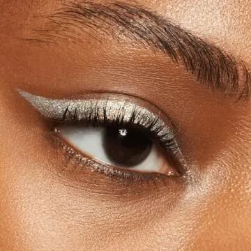 Catrice | Space Glam Chrome Eyeshadow | Duo Chrome, Highly Pigmented, Holographic Shimmer | Vegan & Cruelty Free | Without Parabens & Microplastic Particles (Moonlight Glow)