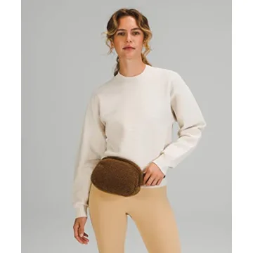 Lululemon Everywhere Fleece Belt Bag for Active Living