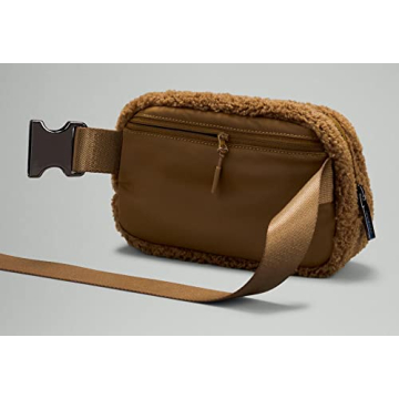 Lululemon Everywhere Fleece Belt Bag for Active Living