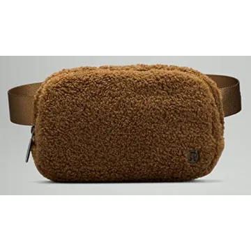 Lululemon Everywhere Fleece Belt Bag for Active Living