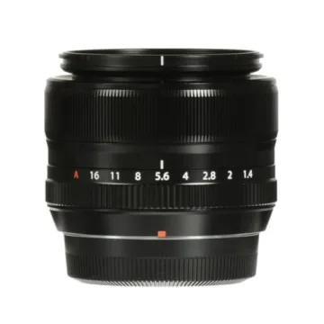 Fujifilm 35mm F/1.4 R XF Lens - Perfect for Portraits and Travel