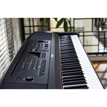 Yamaha DGX-670 88-Key Digital Piano with Weighted Keys