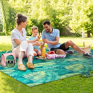 URBANECO Waterproof Sandproof Beach Blanket 107" x 77"