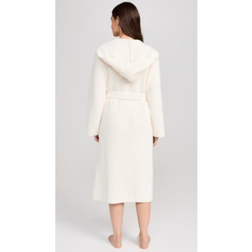 Luxurious Barefoot Dreams Hooded Robe for Cozy Living
