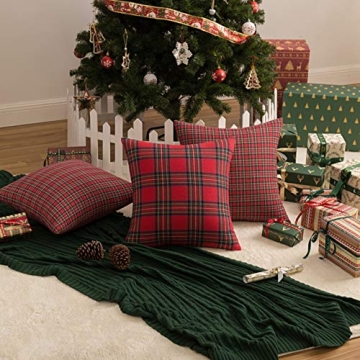 AQOTHES Christmas Plaid Throw Pillow Covers - Set of 2