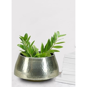 Elegant Silver Hammered Aluminum Cachepot for Home Décor
