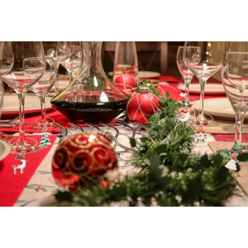 Christmas Wine Glass Charms for Holiday Gatherings 18 Pack
