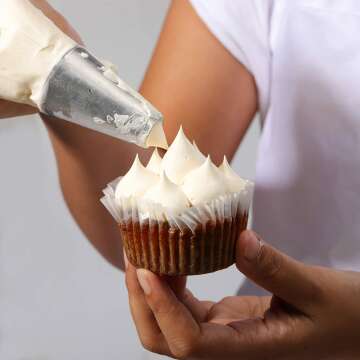 Kayaso Cake Decorating Icing Set with 10 Tips