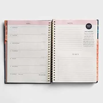 (Whole)istic You 2022 Wellness Planner for Busy Women