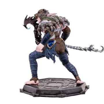 McFarlane Toys World of Warcraft Elf: Druid/Rogue Figure