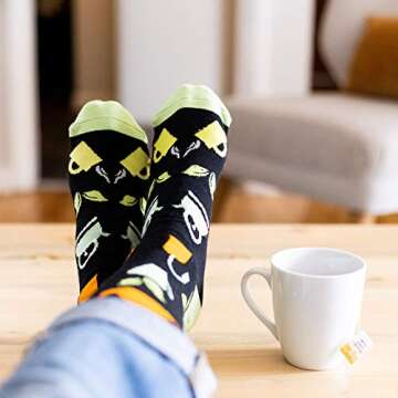 Lavley If You Can Read This, Bring Me Funny Socks - Novelty Gifts for Men, Women and Teens (US, Alpha, One Size, Regular, Regular, Tea (Black))