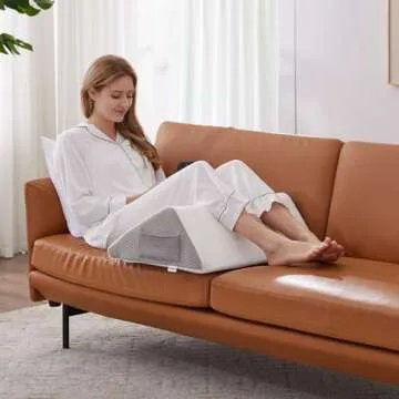 Bedluxe Knee Wedge Pillow, Memory Foam Leg Pillow Knee Pillow for Back Sleeping, Wedge Pillow for Legs Post Surgery, Triangle Pillow for Knee Support, Leg Elevation, Knee Hip Back Pain Relief, White