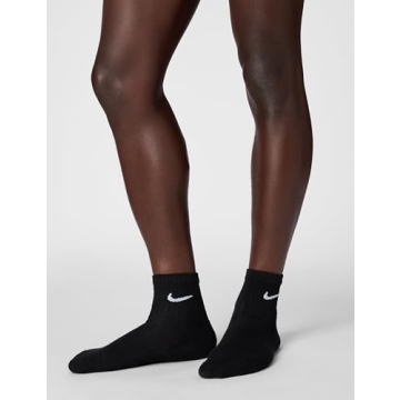Nike Unisex Everyday Cushioned Training Ankle Socks (6 Pairs), Black/White, Small