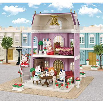 Calico Critters Elegant Town Manor Gift Set for Imaginative Play
