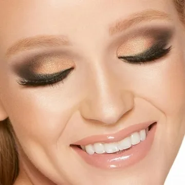 Born This Way Sunset Stripped Eyeshadow Palette