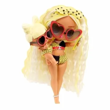 L.O.L. Surprise! Tweens Babysitting Beach Party with 2 Dolls
