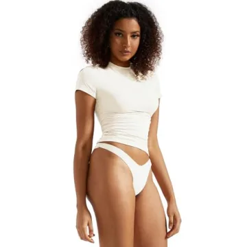 Double Lined Women’s Basic Fitted Tee for Casual Style