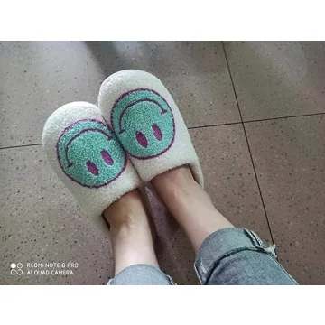 LEZIRTOI Retro Fuzzy Face Slippers for Everyone