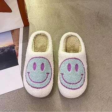 LEZIRTOI Retro Fuzzy Face Slippers for Everyone