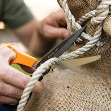 Fiskars Garden Scissors, 7-in-1 Garden Shears Multi-Tool with Sheath, Great for Plant Trimming, Cutting Nursery Pots, Bags, and Wire