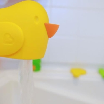 Safe and Fun Munchkin Beak™ Bath Spout Cover for Kids