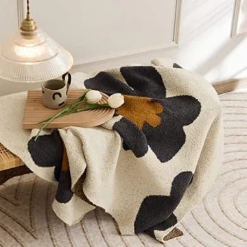 GunziStreet Cozy Floral Throw Blanket for Home Decor