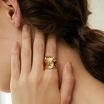 YADUDA Gold Rings Chunky Vintage Style for Everyday Elegance