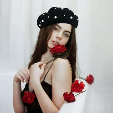 Luxury Starry Pearl Cashmere Beret for Women - Elegant Winter Accessory