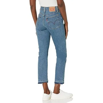 Levi's Women's Wedgie Straight Jeans for Effortless Style