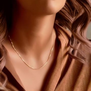 Rumgey Dainty Chain Necklace - 18K Gold Elegance for Daily Wear